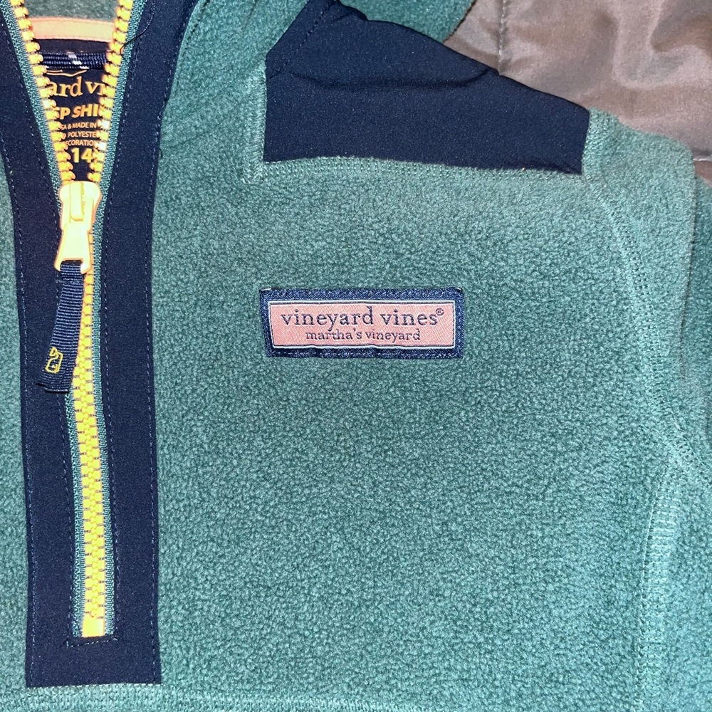 Boys size Large (12/14) Vineyard Vines Quarter Zip hooded fleece - Picture 3 of 4
